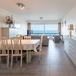 In Middelkerke, Views Apartment