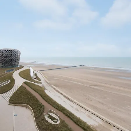 In Middelkerke, Views Apartment