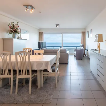 In Middelkerke, Views Apartment