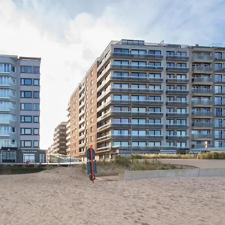 In Middelkerke, Views Apartment *